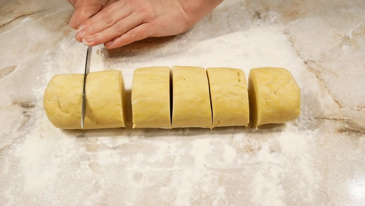 выпечка с вишней