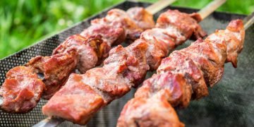 Вкусный маринованный шашлык