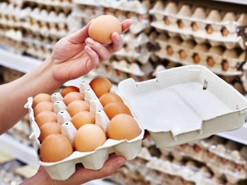 яйца в коробке