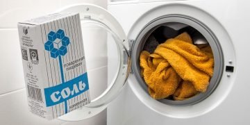 зачем добавлять соль в стиральную машинку