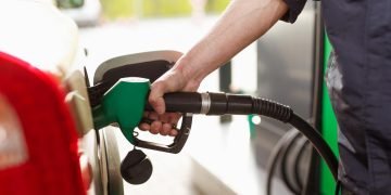 заправка автомобиля