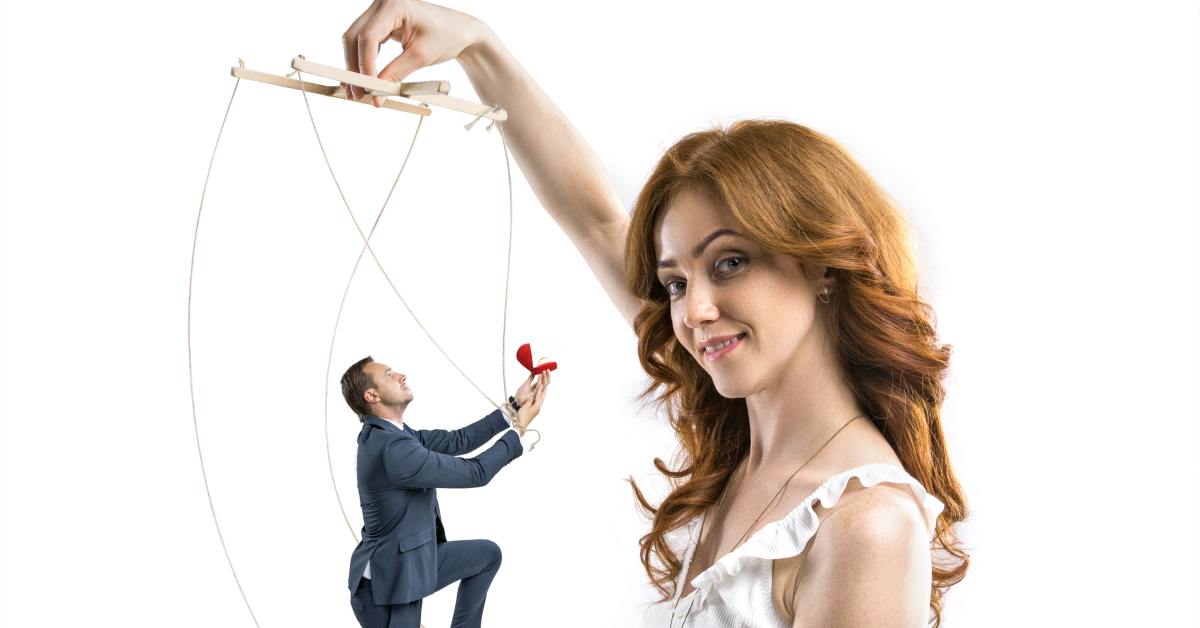 Женские манипуляции